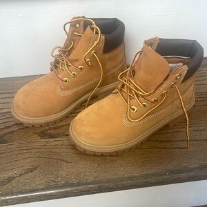 Like new Timberland boot